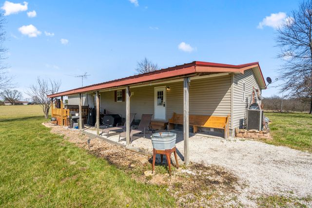15180 S 1453 Road, Stockton, MO 65785