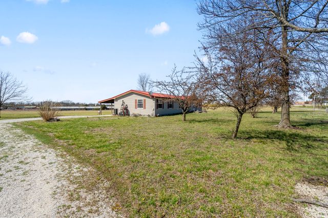 15180 S 1453 Road, Stockton, MO 65785
