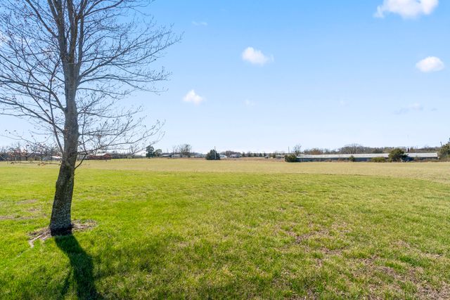 15180 S 1453 Road, Stockton, MO 65785