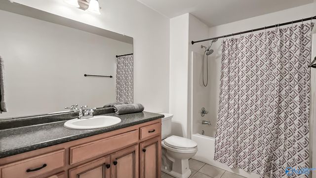 102 Compass Hill Circle, Toney, AL 35773