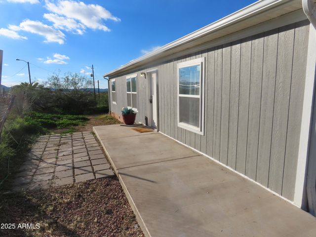 1044 S WESTERN Avenue, Superior, AZ 85173