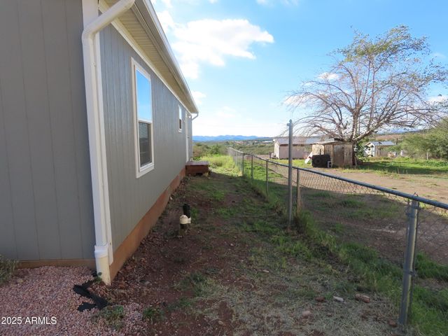 1044 S WESTERN Avenue, Superior, AZ 85173