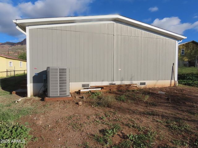 1044 S WESTERN Avenue, Superior, AZ 85173