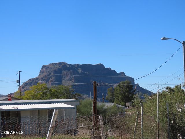 1044 S WESTERN Avenue, Superior, AZ 85173