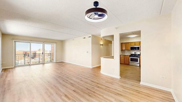 750 Pearson Street 808, Des Plaines, IL 60016