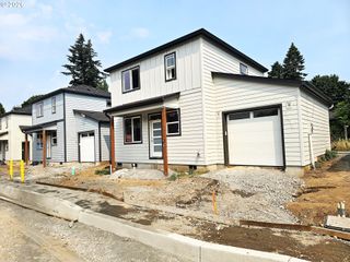2765 Se 101st Ave, Portland, OR 97266