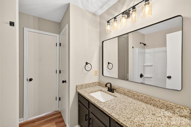 6407 Windsor Gate Lane, Charlotte, NC 28215