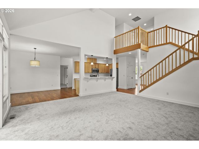 4054 FOREST VIEW Dr, Washougal, WA 98671