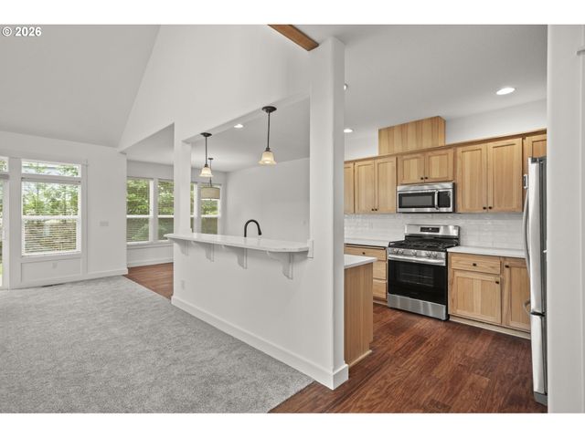 4054 FOREST VIEW Dr, Washougal, WA 98671
