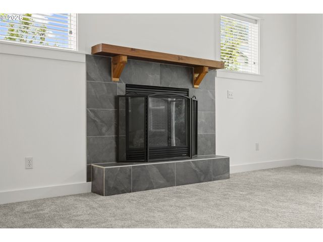 4054 FOREST VIEW Dr, Washougal, WA 98671