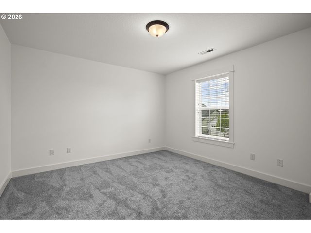 4054 FOREST VIEW Dr, Washougal, WA 98671