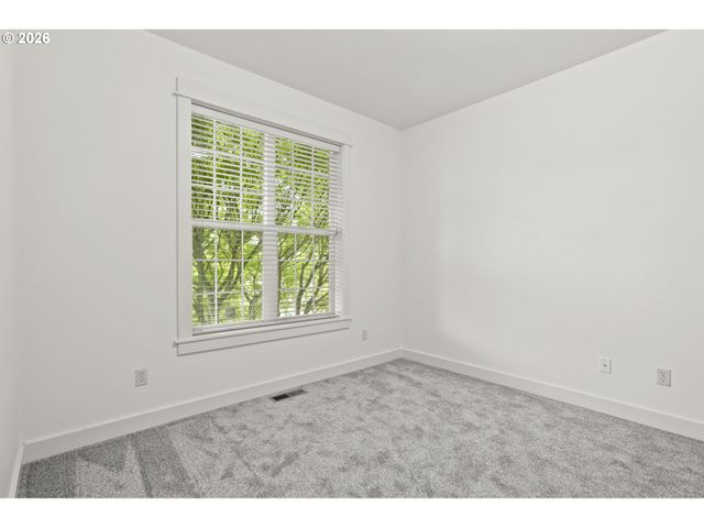 4054 FOREST VIEW Dr, Washougal, WA 98671