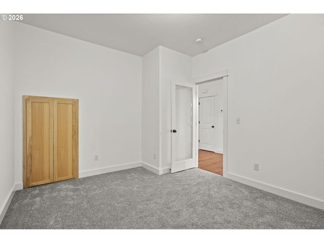 4054 FOREST VIEW Dr, Washougal, WA 98671