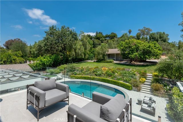 5460 ROUND MEADOW, Hidden Hills, CA 91302