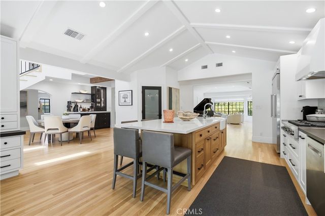 5460 ROUND MEADOW, Hidden Hills, CA 91302