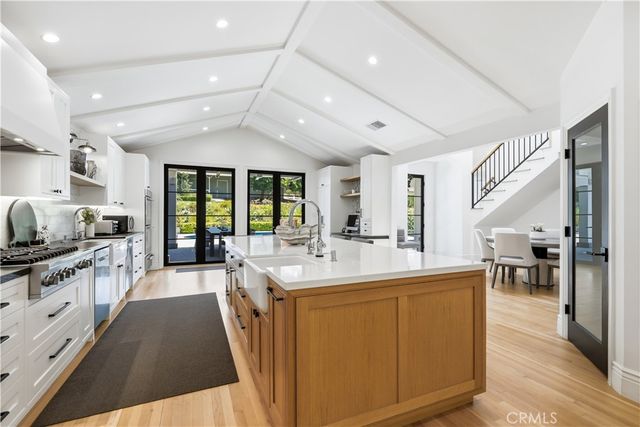 5460 ROUND MEADOW, Hidden Hills, CA 91302