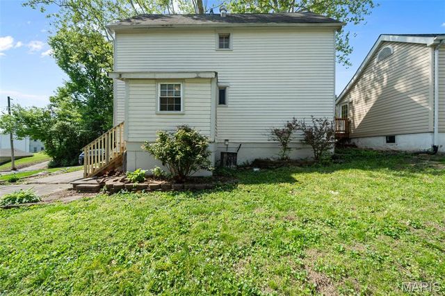 328 Franklin Street, St Charles, MO 63301
