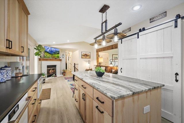 2107 S Scenic Blvd, Spokane, WA 99224