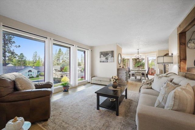 2107 S Scenic Blvd, Spokane, WA 99224