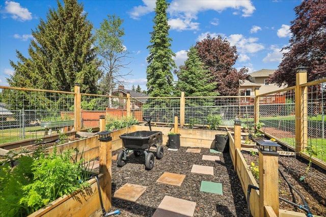2107 S Scenic Blvd, Spokane, WA 99224