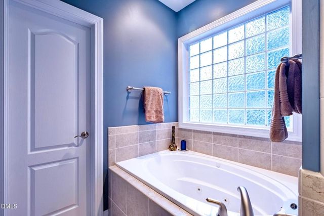 8616 Sunflower Meadows Lane, Wake Forest, NC 27587