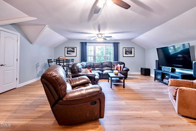 8616 Sunflower Meadows Lane, Wake Forest, NC 27587