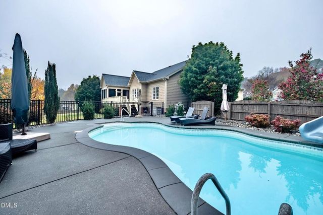 8616 Sunflower Meadows Lane, Wake Forest, NC 27587