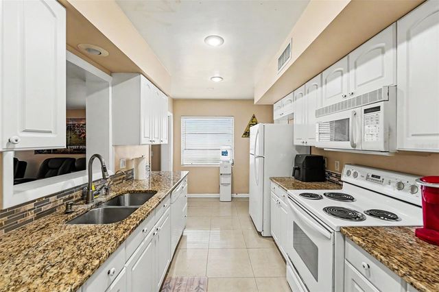 106 S MAYWOOD AVENUE, Clearwater, FL 33765