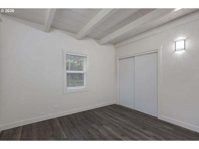 550 Nw 5TH Ave, Camas, WA 98607