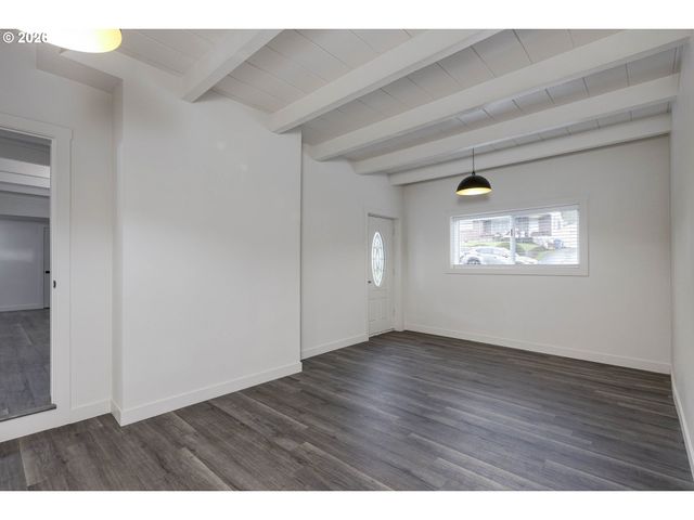 550 Nw 5TH Ave, Camas, WA 98607