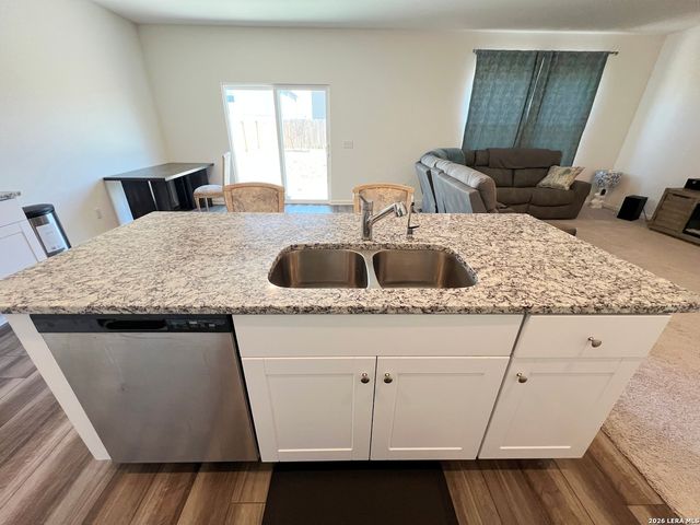 874 Barnacle Ct, Adkins, TX 78109