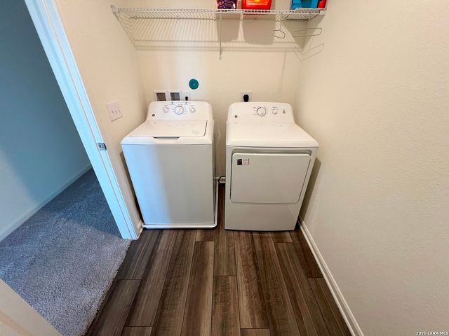 874 Barnacle Ct, Adkins, TX 78109