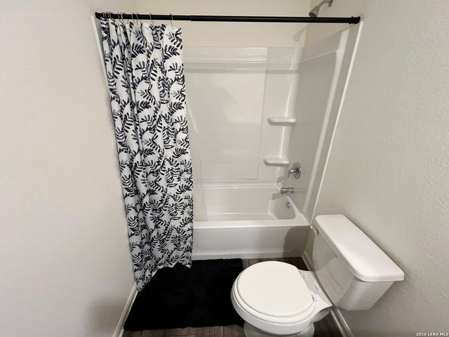 874 Barnacle Ct, Adkins, TX 78109