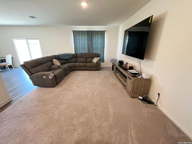 874 Barnacle Ct, Adkins, TX 78109