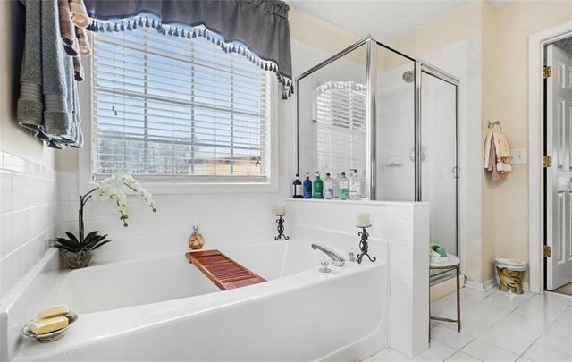 5769 Fairington Farms Court, Lithonia, GA 30038