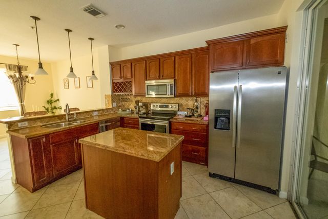 4574 Danson Way, Delray Beach, FL 33445