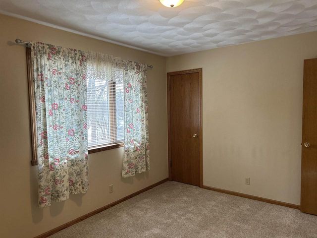 249 Ba Wood Lane, Janesville, WI 53545