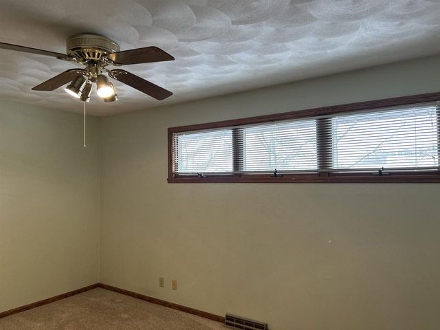 249 Ba Wood Lane, Janesville, WI 53545