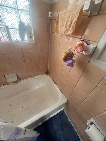 20543 Waltham Street, Detroit, MI 48205