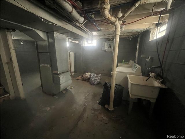 20543 Waltham Street, Detroit, MI 48205