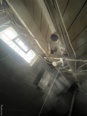 20543 Waltham Street, Detroit, MI 48205