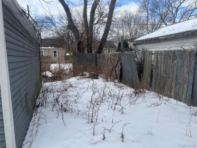 20543 Waltham Street, Detroit, MI 48205