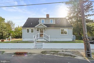 737 WATSONTOWN RD, Berlin, NJ 08009