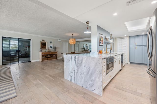2000 S Ocean Boulevard 208, Delray Beach, FL 33483