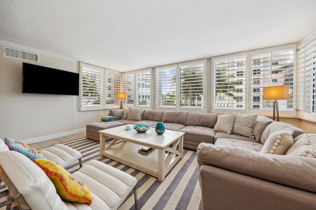 2000 S Ocean Boulevard 208, Delray Beach, FL 33483