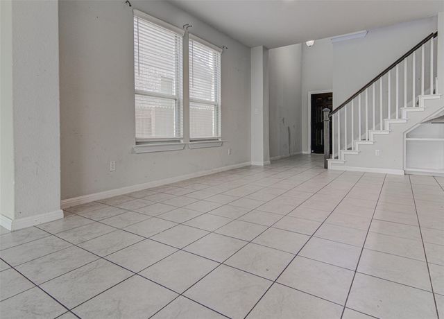 7000 Llano Stage TRL, Austin, TX 78738