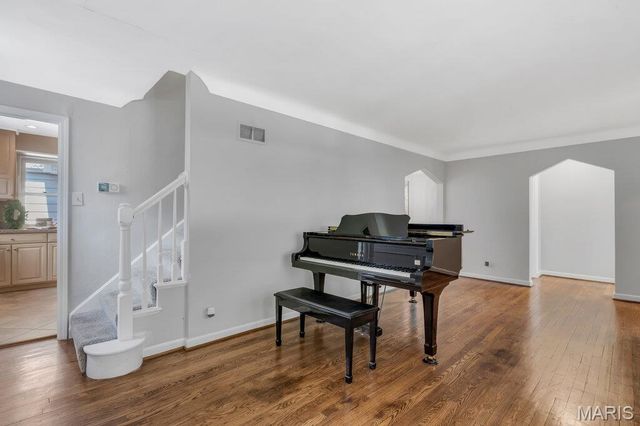 81 Heatherbrook Lane, Kirkwood, MO 63122