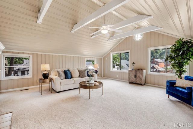 81 Heatherbrook Lane, Kirkwood, MO 63122