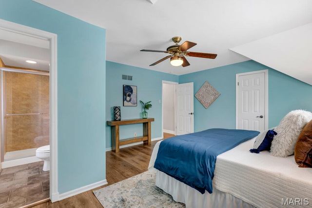81 Heatherbrook Lane, Kirkwood, MO 63122