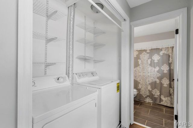81 Heatherbrook Lane, Kirkwood, MO 63122
